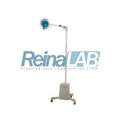 Foco Cirúrgico de Pedestal com 1 Cúpula/ Rodízio e Sistema de Emergência - Bivolt.
